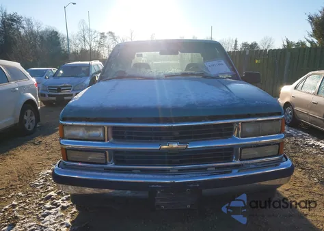 1998 Chevrolet K1500 Fleetside из США, поврежденный, VIN 2GCEK19R1W1239271